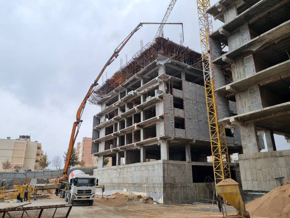 بتن ریزی سقف نهم از بلوک 3